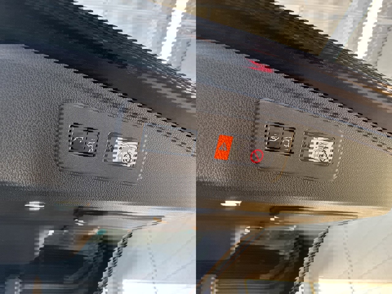 Certified 2024 Toyota Land Cruiser image 11