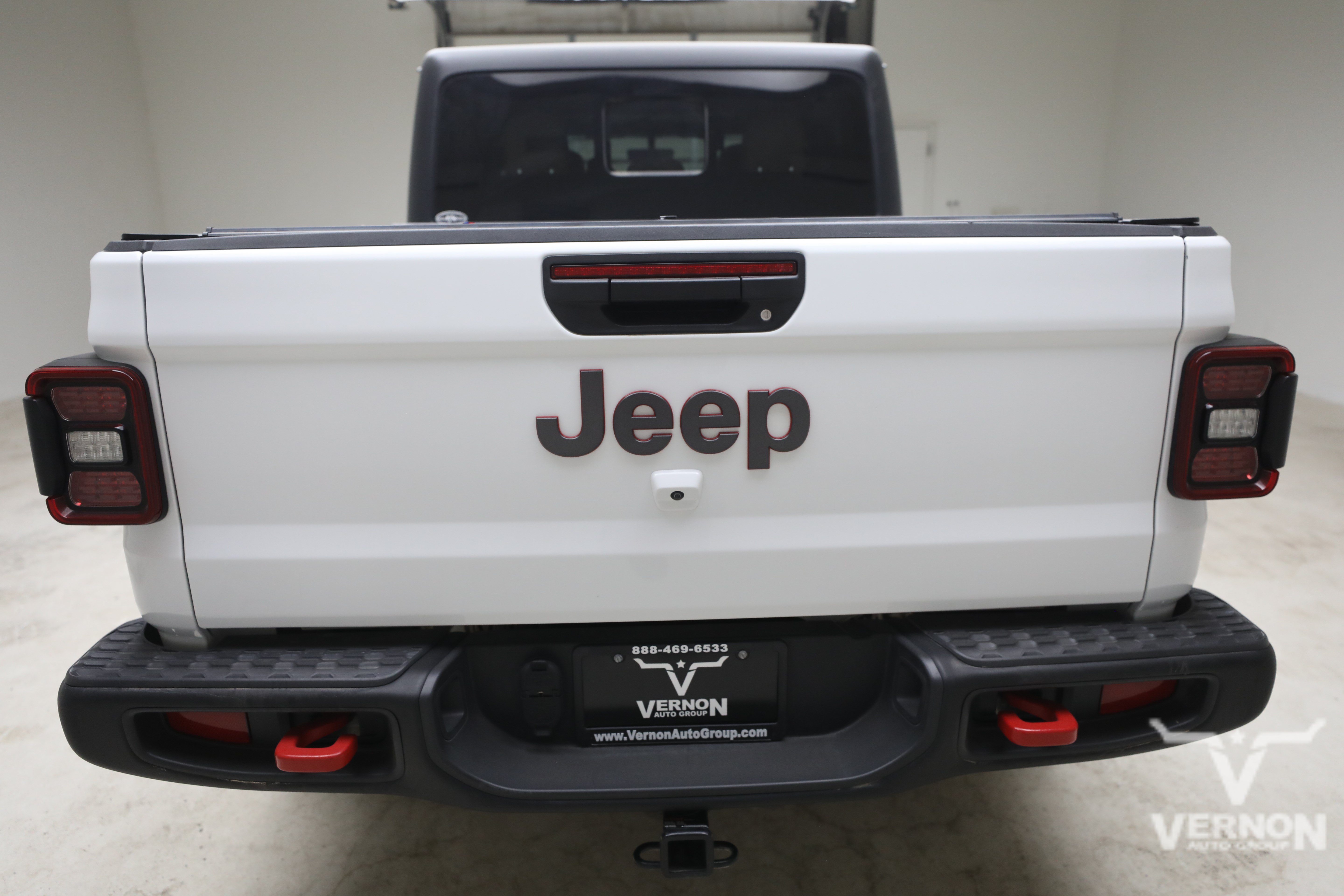 Used 2023 Jeep Gladiator Rubicon w/ LED Lighting Group AWD/4WD image 3