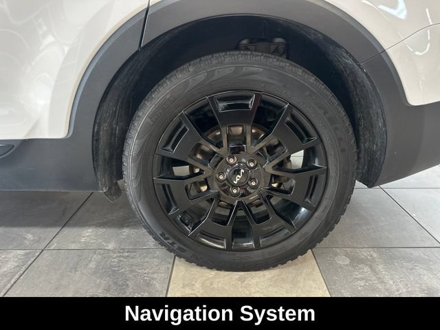 Used 2022 Kia Telluride SX w/ Nightfall Edition Package AWD/4WD image 6