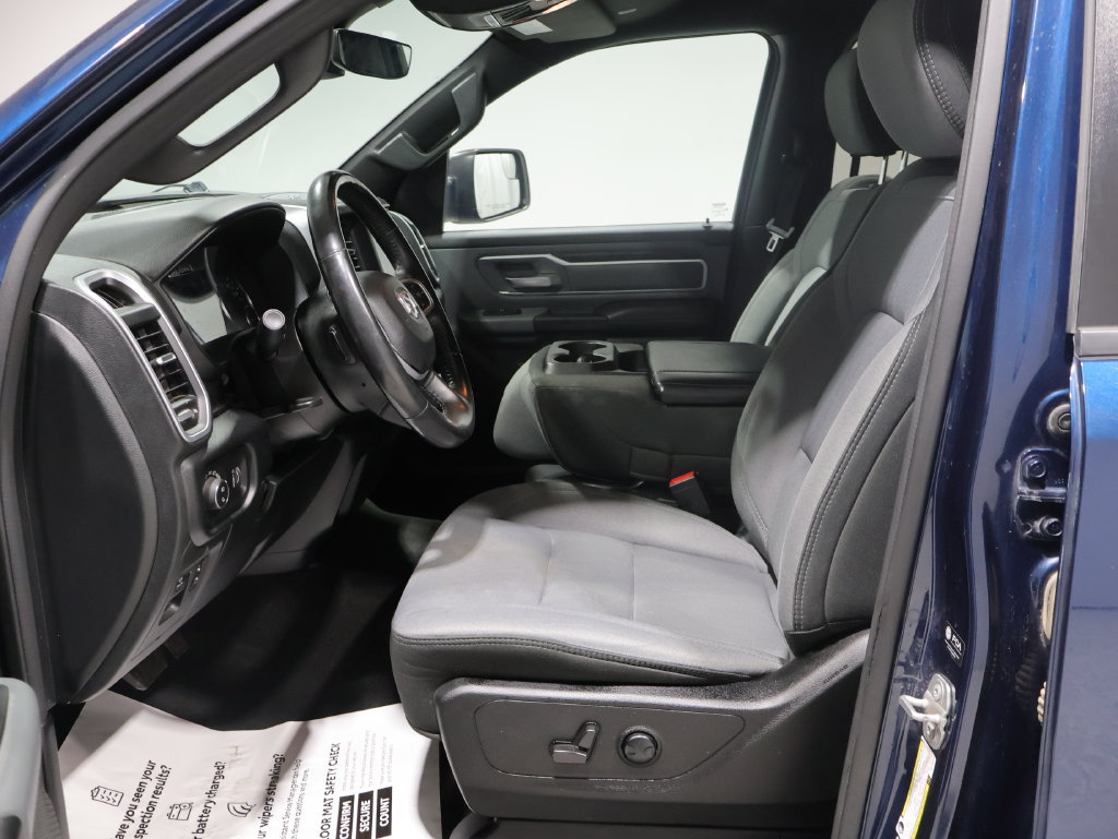 Used 2022 RAM 1500 Big Horn AWD/4WD image 11