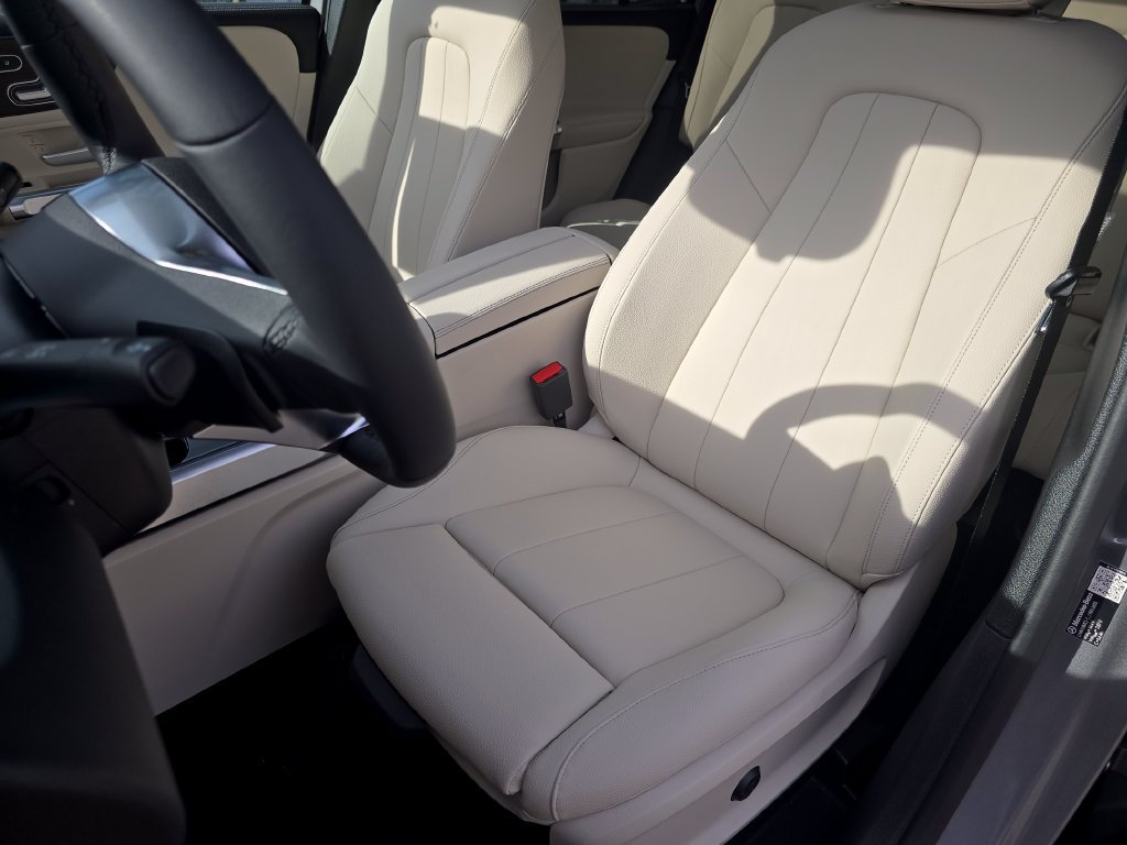 New 2026 Mercedes-Benz GLB 250 4MATIC image 24