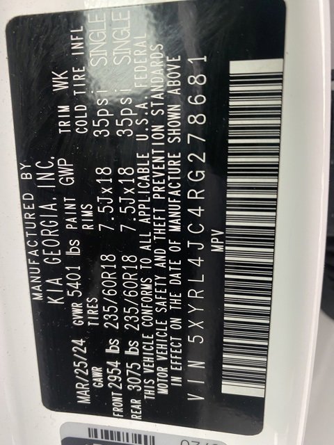 Used 2024 Kia Sorento S image 14