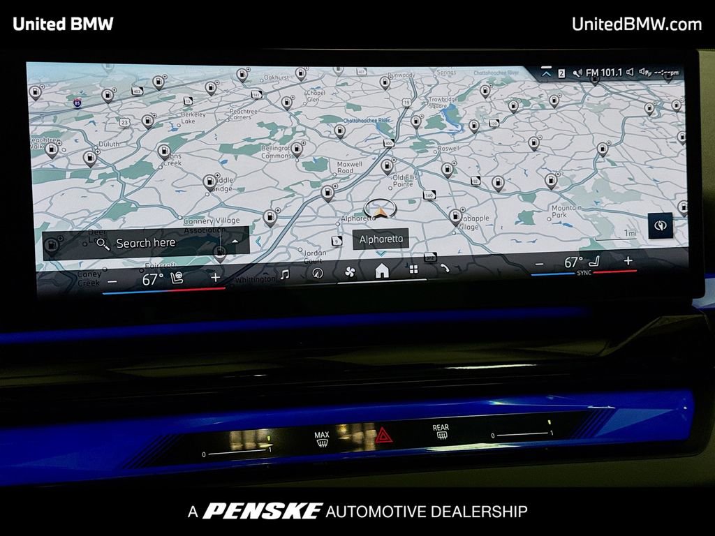 Used 2024 BMW 540i xDrive w/ Premium Package image 8