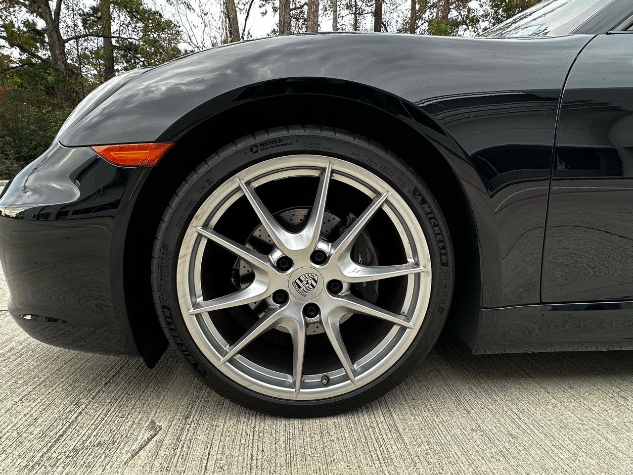 Used 2015 Porsche Boxster image 11