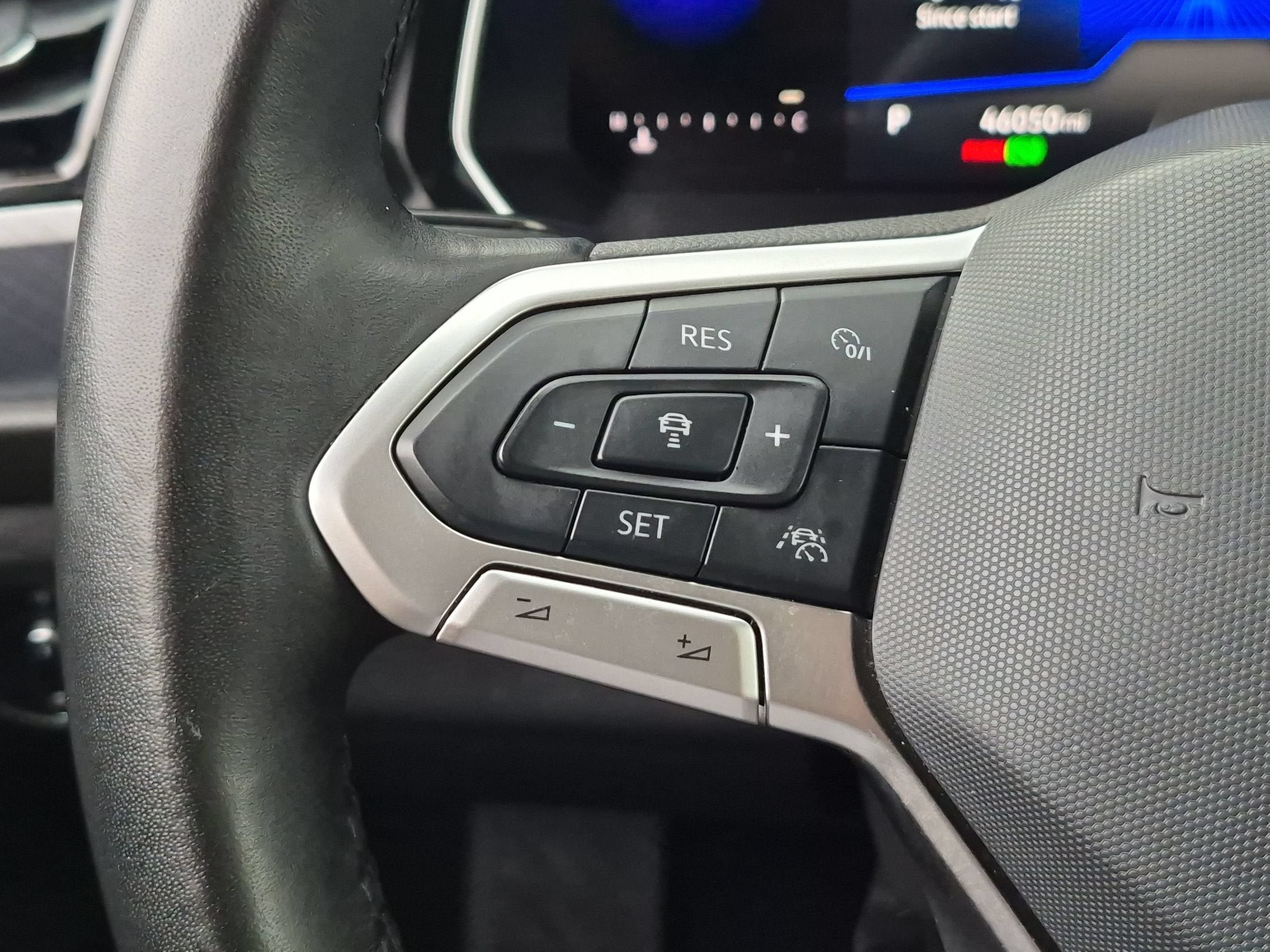 Used 2024 Volkswagen Jetta SE FWD image 16