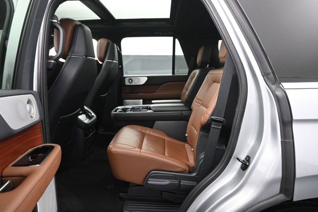 Certified 2023 Lincoln Navigator Reserve AWD/4WD image 22
