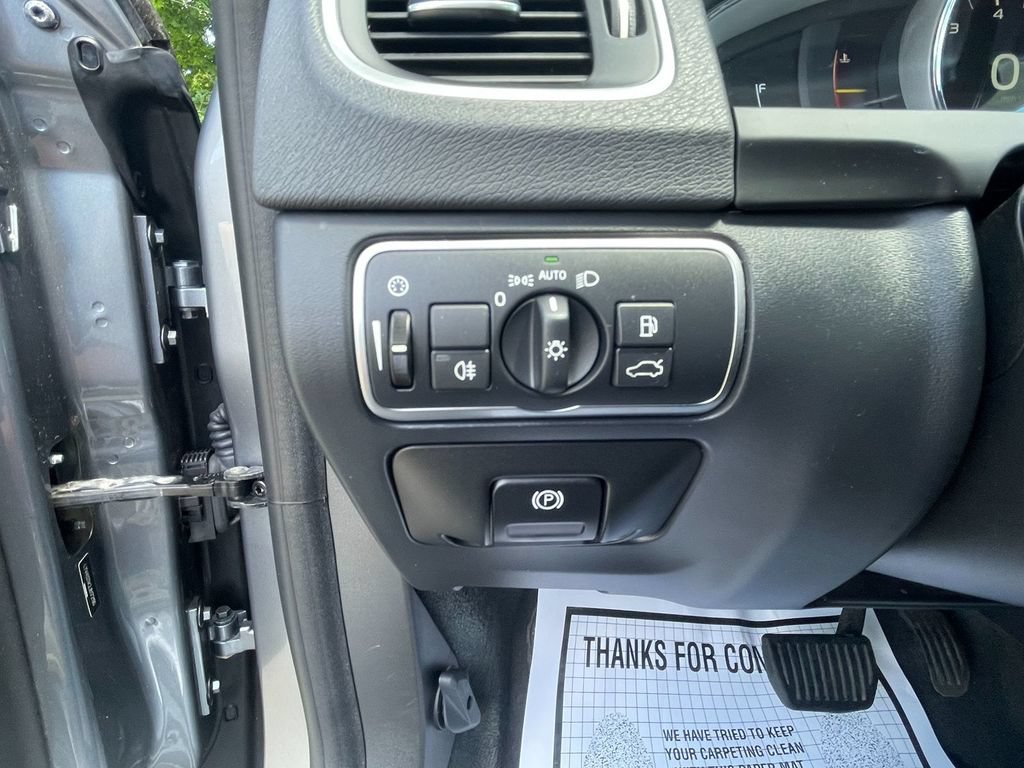 Used 2018 Volvo S60 T5 Inscription AWD/4WD image 14