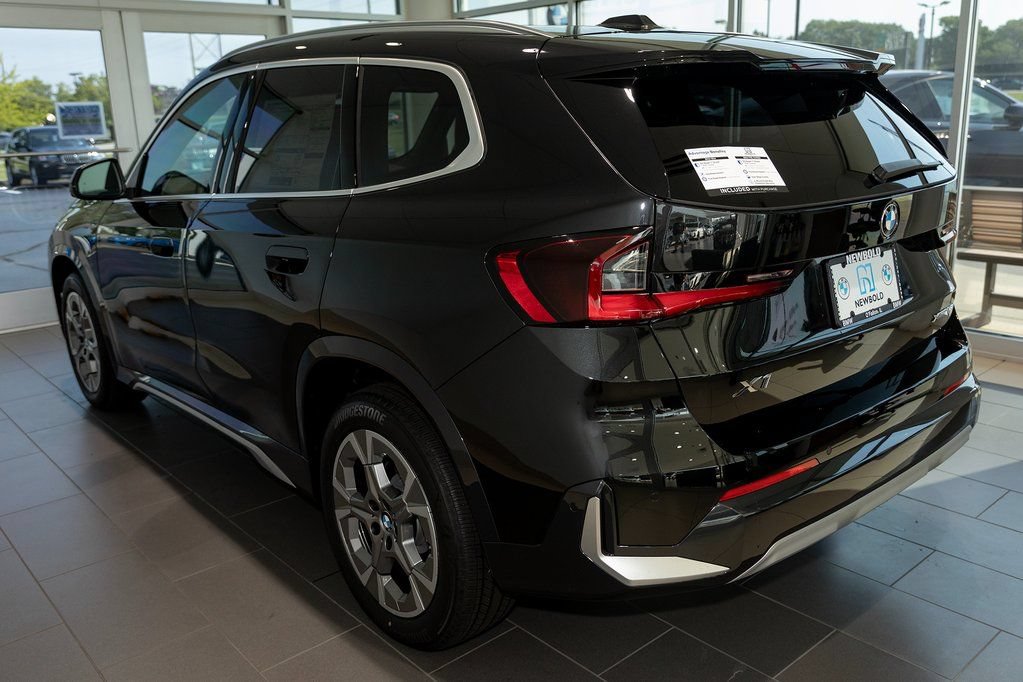 Used 2025 BMW X1 xDrive28i w/ Technology Package AWD/4WD image 4