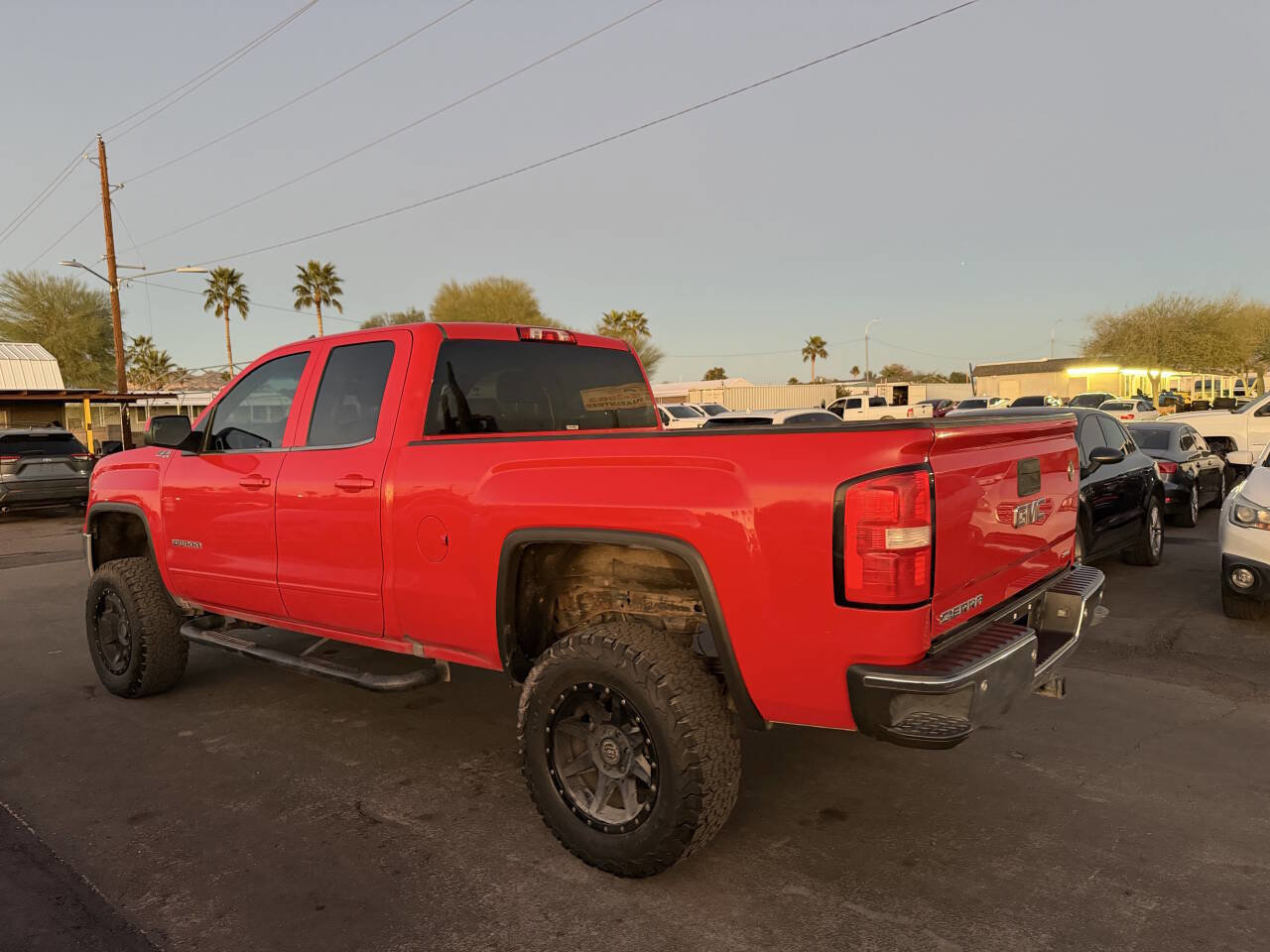 Used 2018 GMC Sierra 1500 SLE image 6