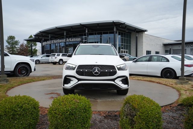 Certified 2025 Mercedes-Benz GLE 450e 4MATIC image 2