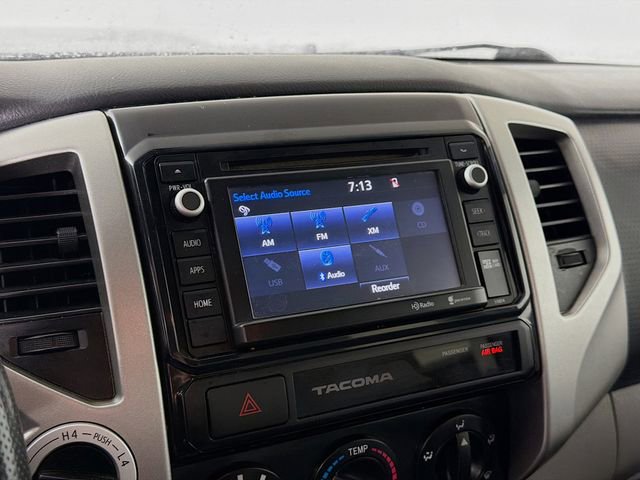 Used 2015 Toyota Tacoma 4x4 Double Cab w/ TRD Sport Package image 16