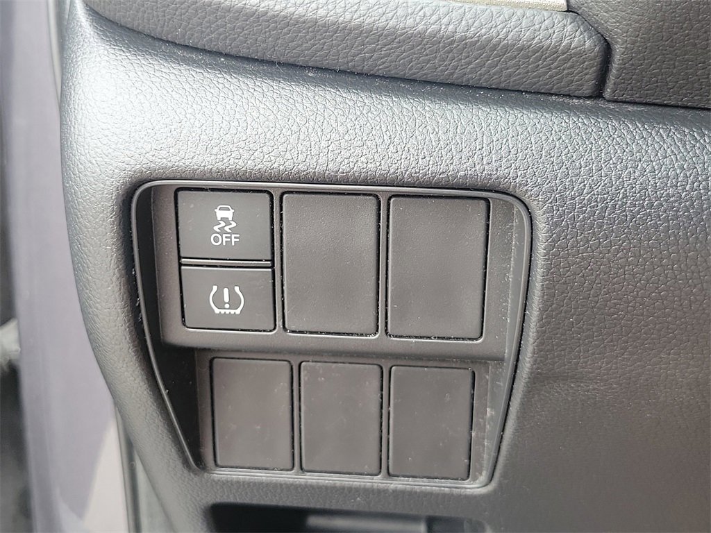 Used 2017 Honda CR-V LX image 21
