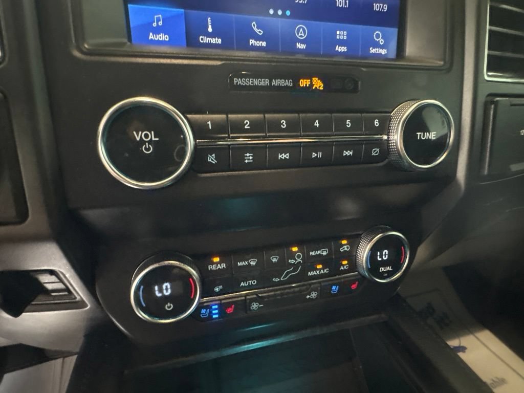 Used 2020 Ford Expedition Limited w/ Special Edition Package AWD/4WD image 31