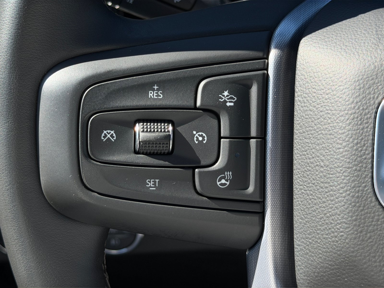 Used 2025 GMC Sierra 1500 SLT AWD/4WD image 34
