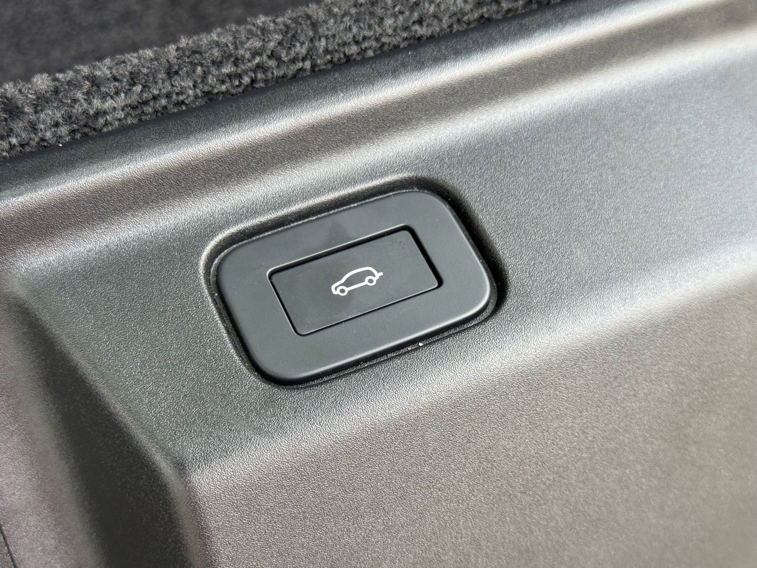 Used 2023 Land Rover Range Rover Long Wheelbase SE image 50