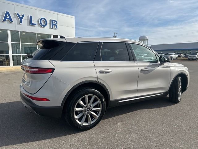 Used 2022 Lincoln Corsair AWD w/ Premium Package image 16