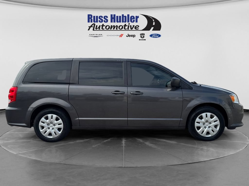 Used 2018 Dodge Grand Caravan SE w/ UConnect Hands-Free Group FWD image 8