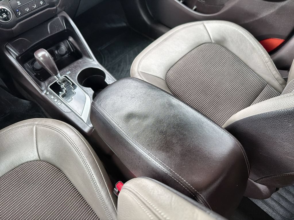 Used 2012 Hyundai Tucson GLS FWD image 20