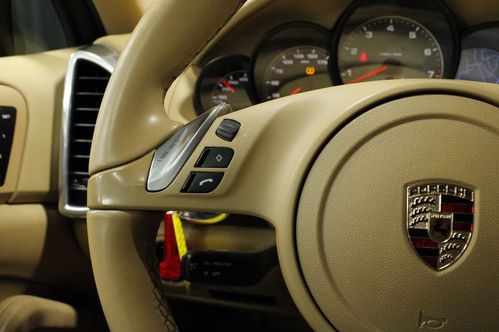 Used 2011 Porsche Cayenne S AWD/4WD image 36