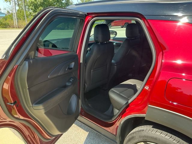 Used 2024 Chevrolet TrailBlazer RS w/ Driver Confidence Package AWD/4WD image 16
