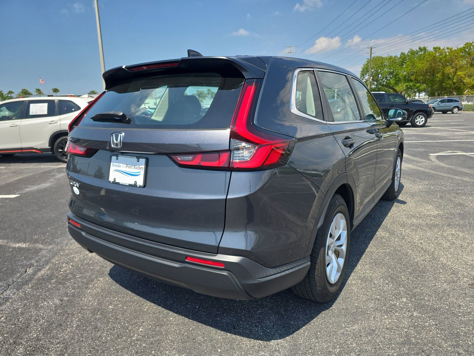 Used 2023 Honda CR-V LX image 4