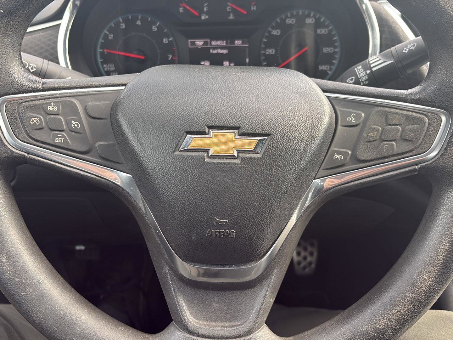 Used 2017 Chevrolet Malibu LT FWD image 5