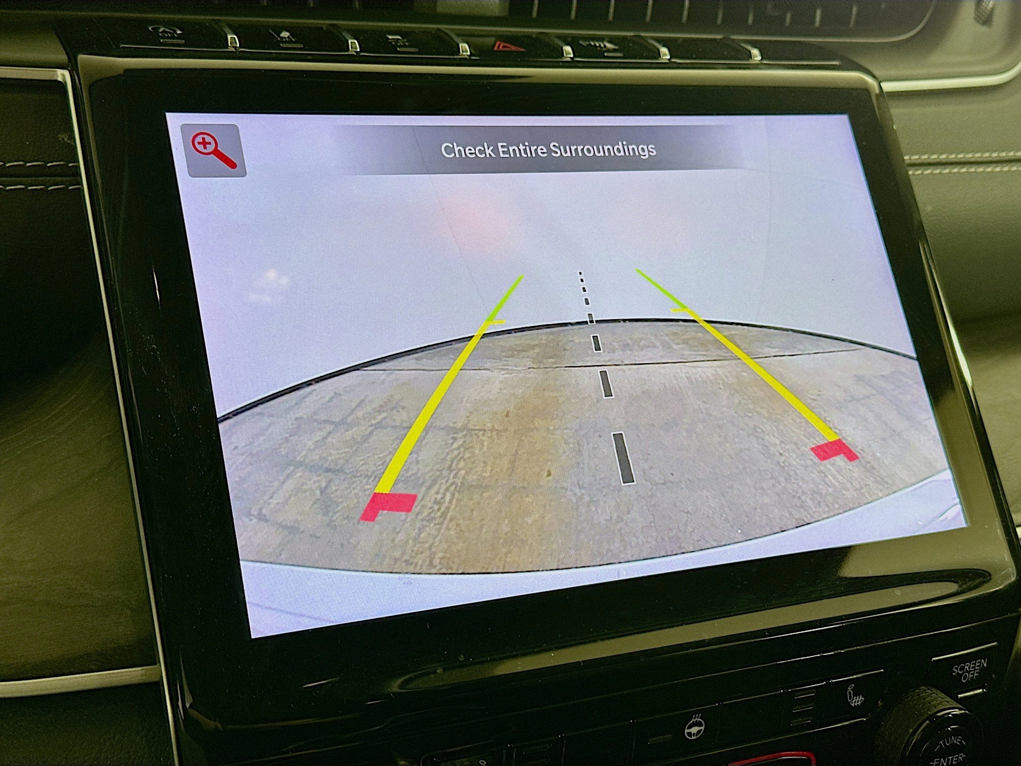 Used 2023 Jeep Grand Cherokee Limited w/ Black Appearance Package image 23