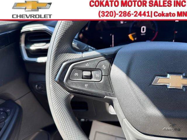 Used 2025 Chevrolet TrailBlazer LT AWD/4WD image 24