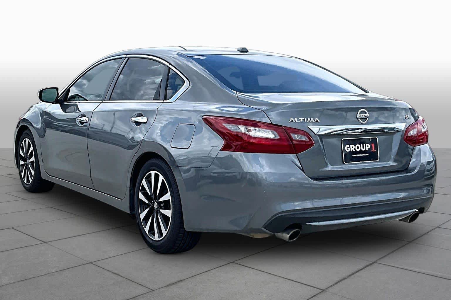 Used 2018 Nissan Altima 2.5 SL FWD image 11