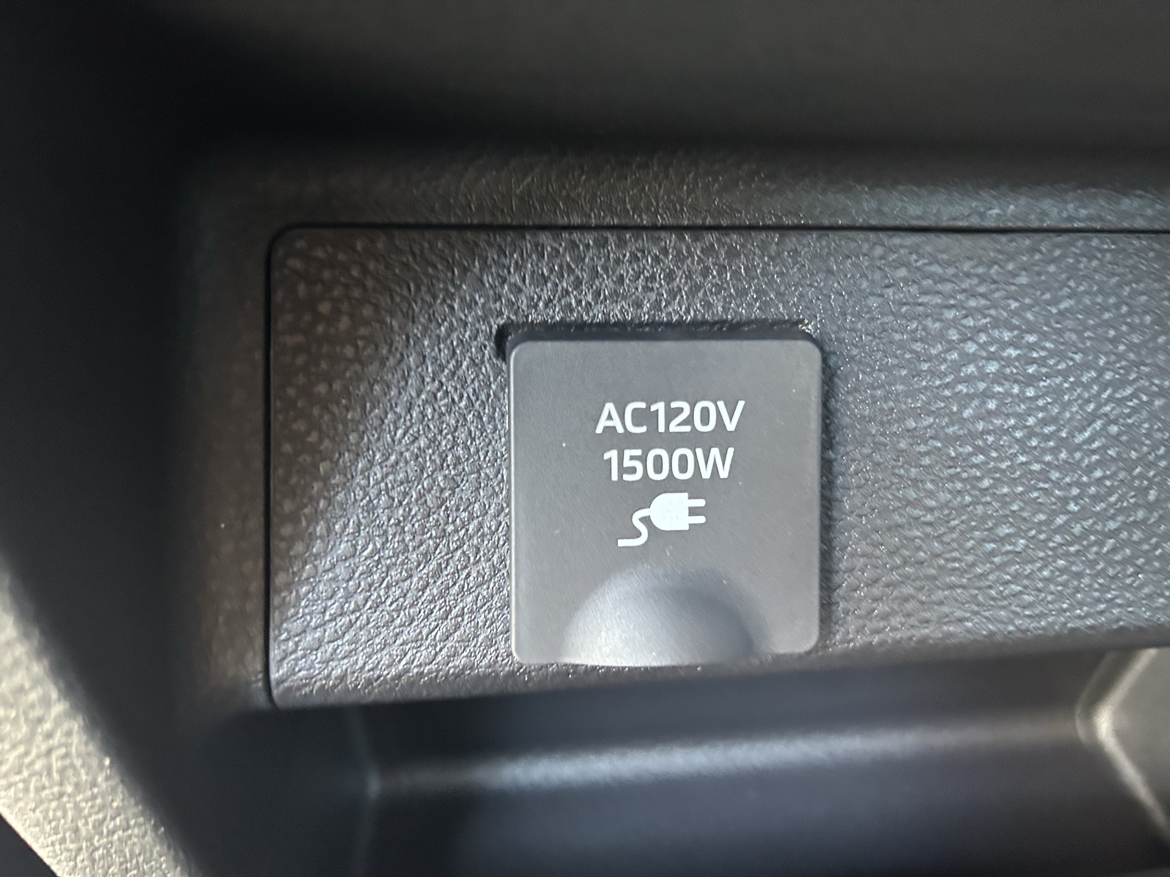 Certified 2025 Toyota Sienna XSE w/ XSE Premium Package AWD/4WD image 22