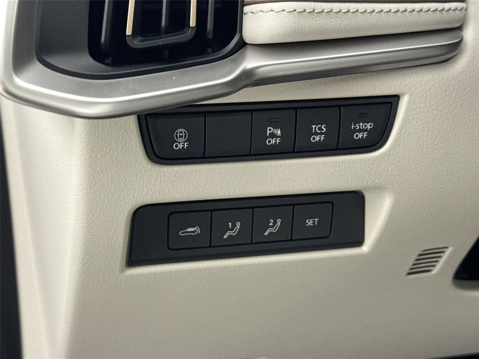 Certified 2025 MAZDA CX-90 3.3 Turbo w/ Premium Plus Pkg image 16