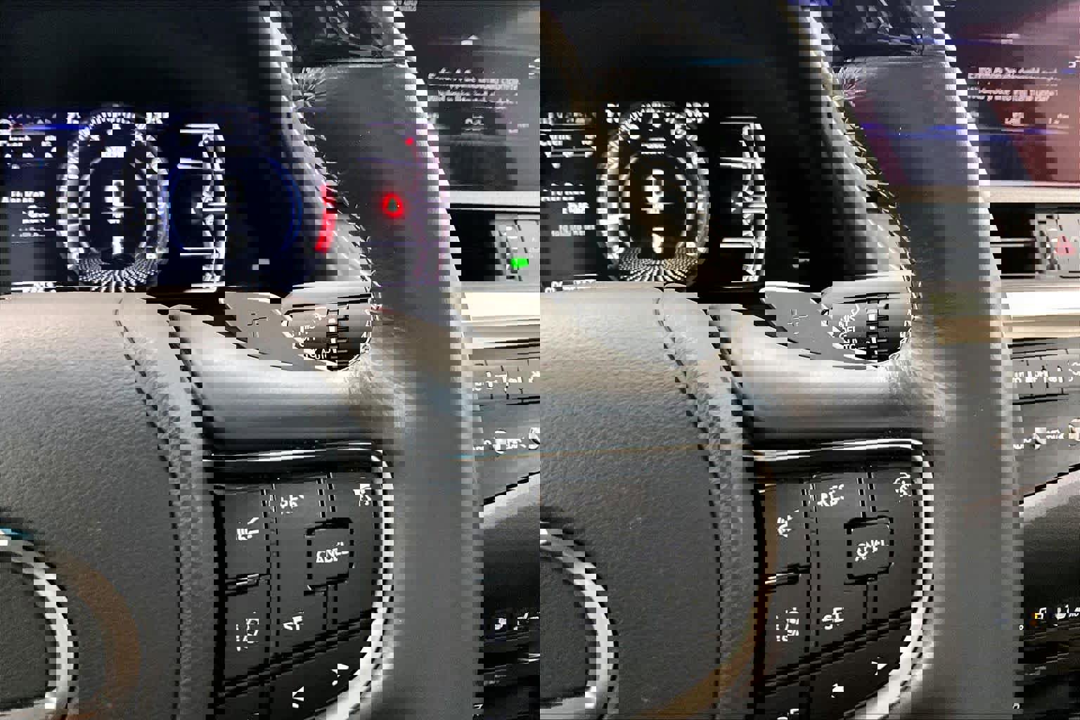 Used 2019 Lexus ES 350 Ultra Luxury w/ Accessory Package image 24