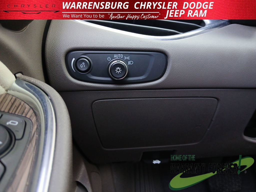Used 2024 Chevrolet Malibu LT image 32