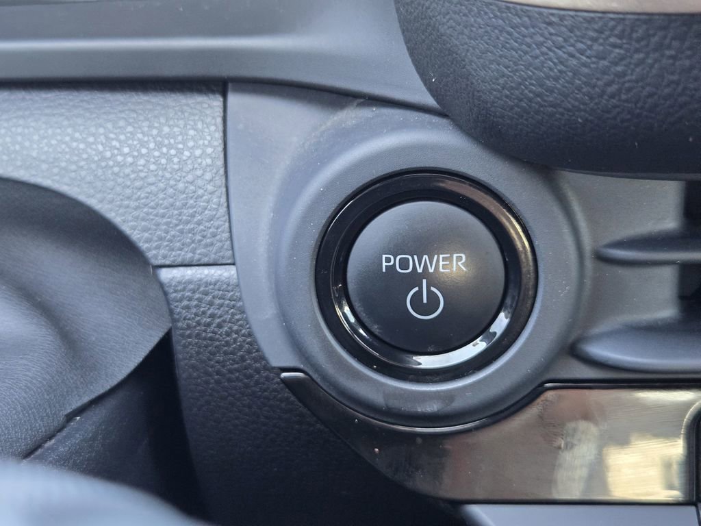 Used 2023 Toyota Crown Limited image 23