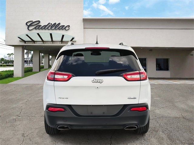 Used 2015 Jeep Cherokee Latitude w/ Cold Weather Group image 4