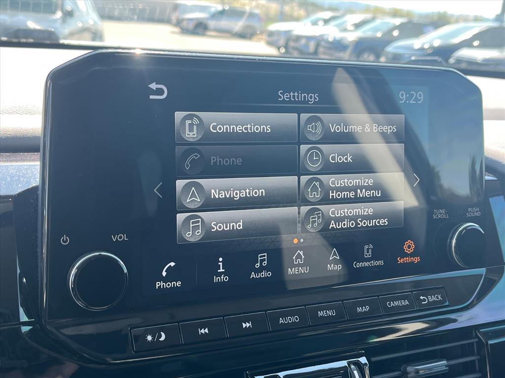 Used 2024 Nissan Pathfinder SL w/ Cargo Package image 18