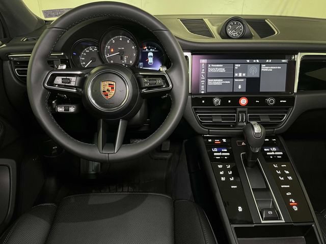 New 2026 Porsche Macan AWD/4WD image 28