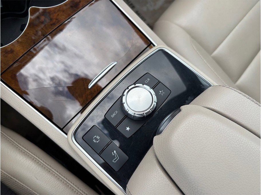 Used 2015 Mercedes-Benz E 400 Cabriolet image 29