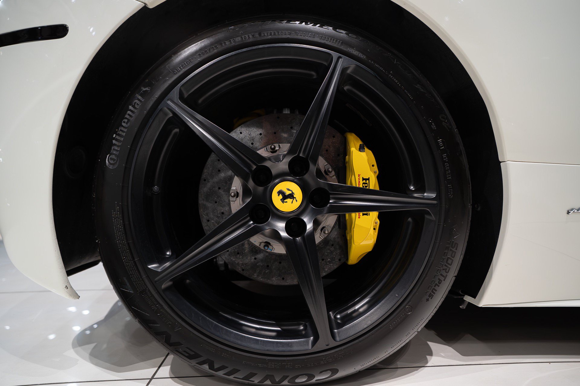 Used 2013 Ferrari 458 Spider RWD image 51