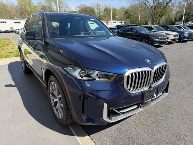 New 2026 BMW X5 xDrive40i w/ Climate Comfort Package AWD/4WD image 5