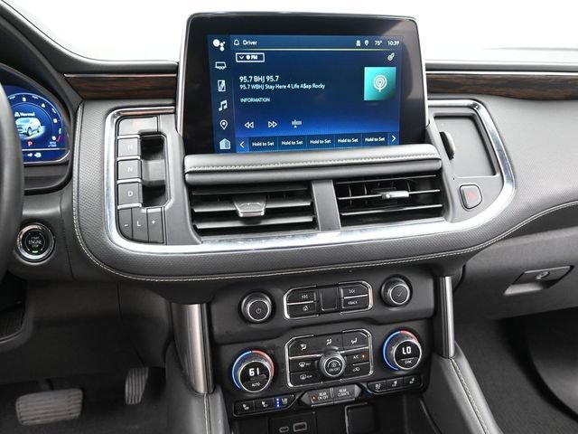 Used 2023 Chevrolet Suburban Premier RWD image 25