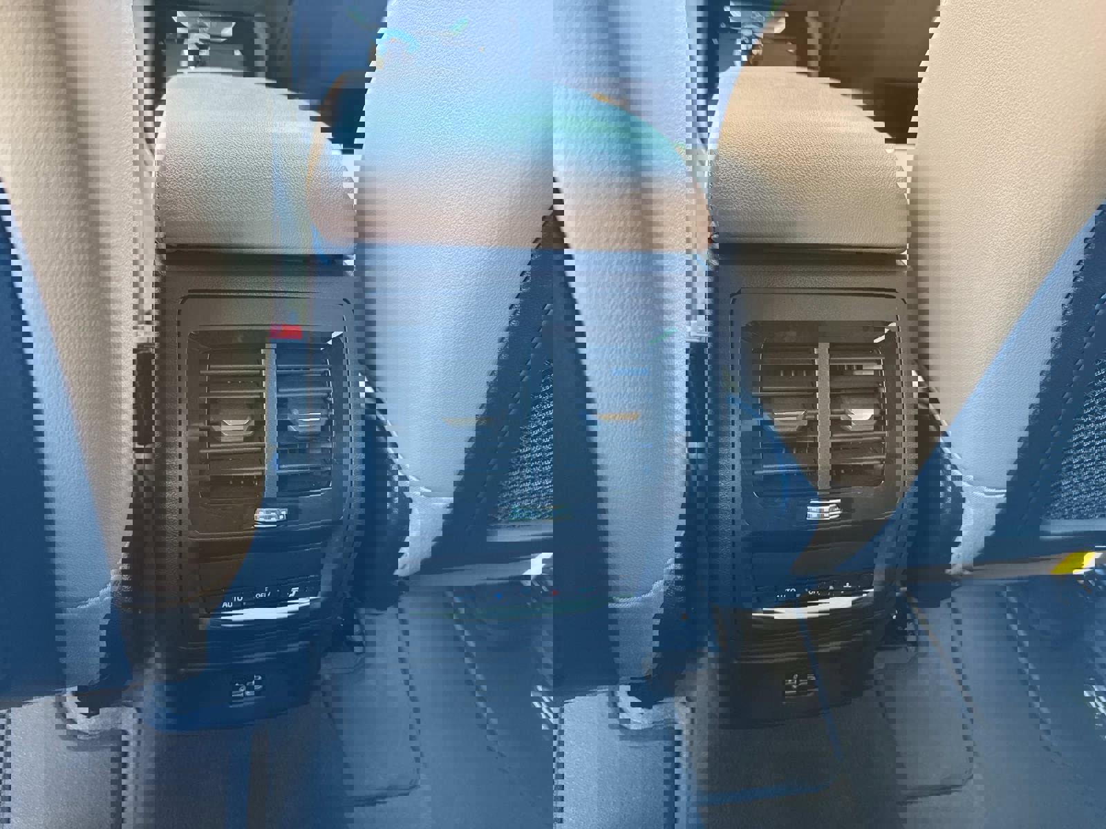 Used 2024 BMW X3 xDrive30i w/ Convenience Package image 17