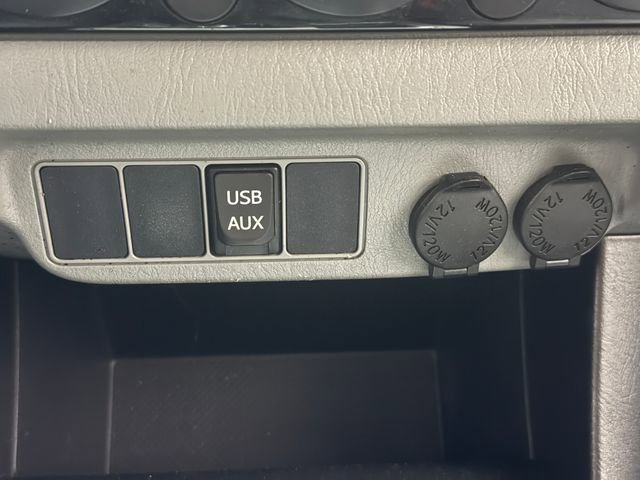 Used 2015 Toyota Tacoma PreRunner w/ SR5 Package RWD image 18