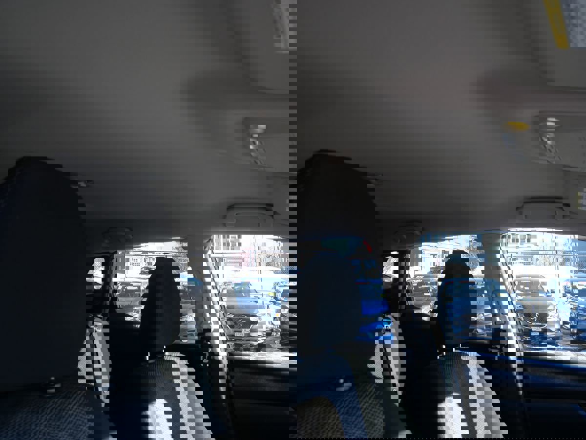 Used 2019 Nissan Rogue Sport SV w/ All-Weather Package image 17