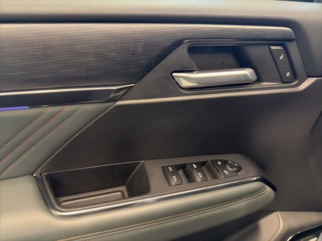 Used 2025 GMC Acadia AT4 w/ LPO, Floor Liner Package image 37