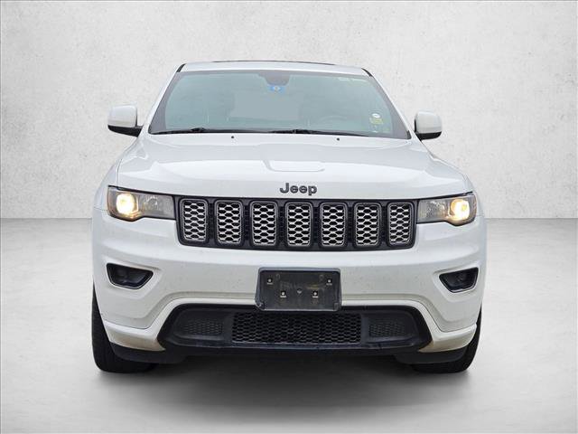 Used 2019 Jeep Grand Cherokee Altitude image 2