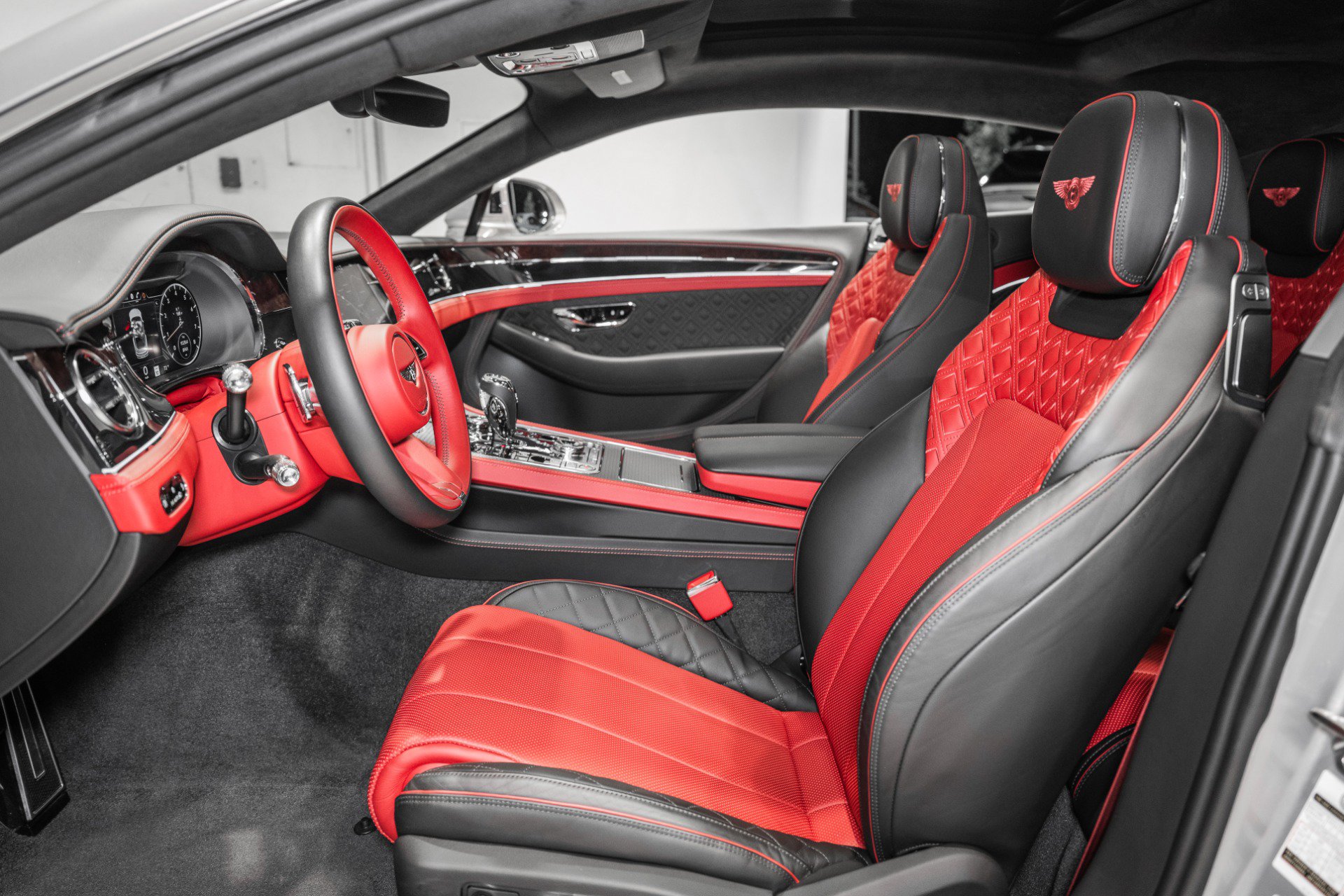 Used 2023 Bentley Continental GT Azure AWD/4WD image 18
