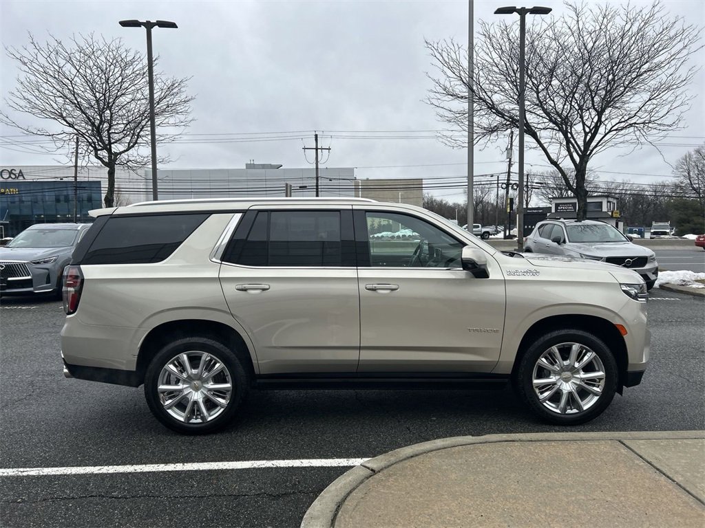 Used 2021 Chevrolet Tahoe High Country w/ Premium Package image 9