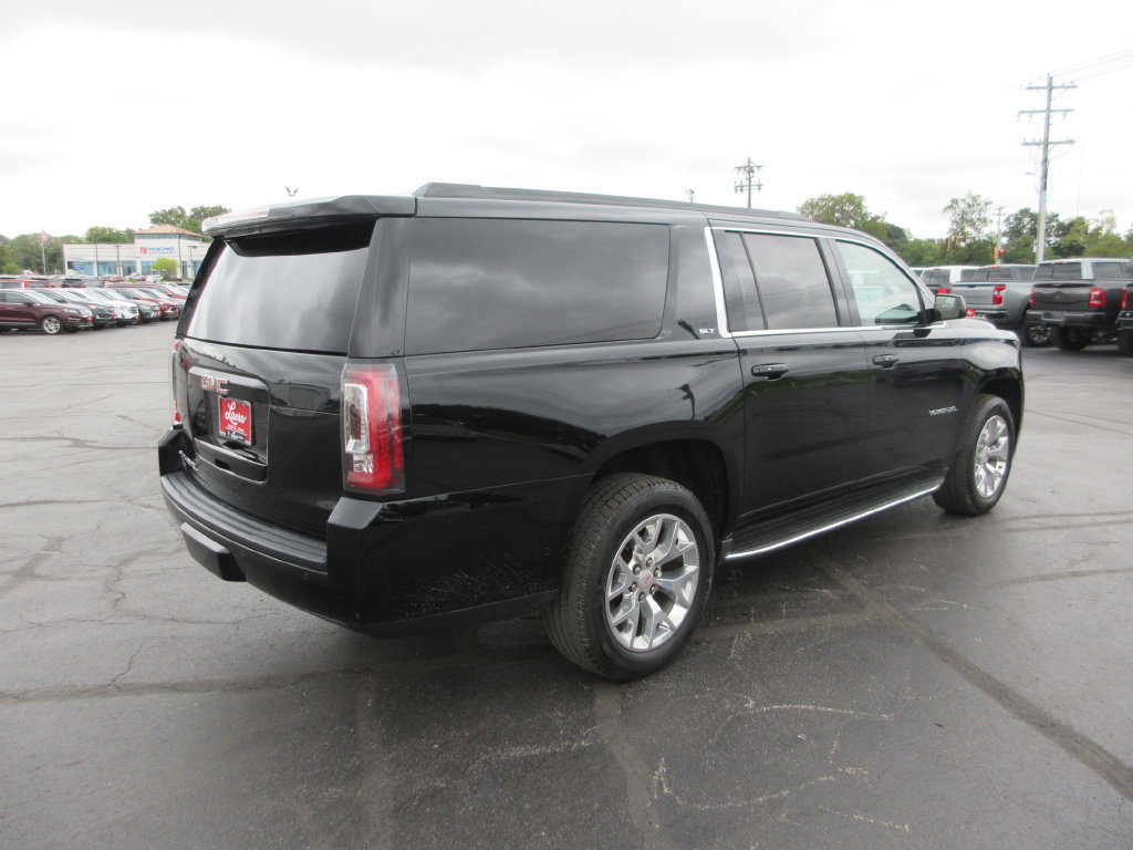 Used 2016 GMC Yukon XL SLT w/ Open Road Package AWD/4WD image 4