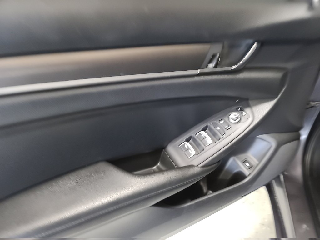 Used 2019 Honda Accord LX image 6